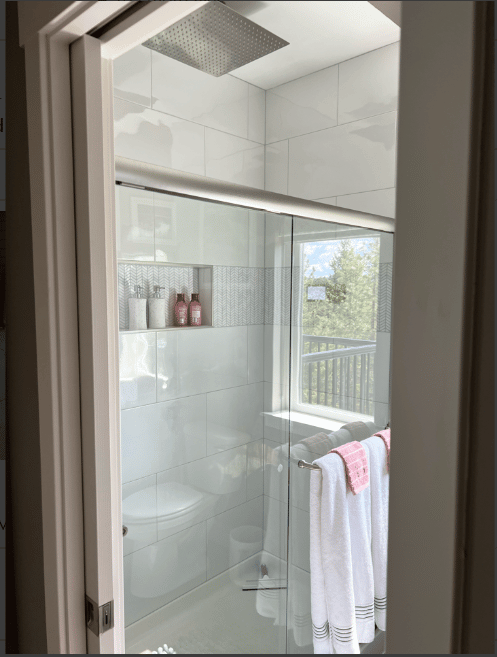 Aspen Traditional Floor Plan Tile Shower