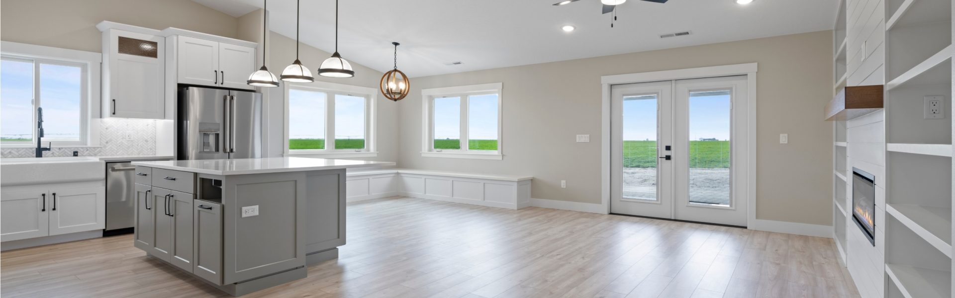 Open concept main floor living